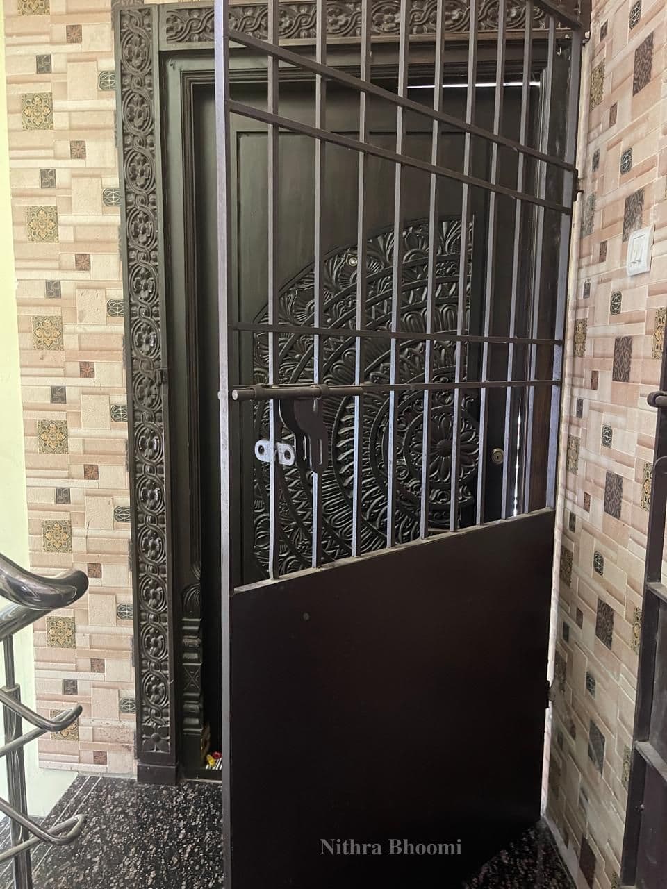 Apartment Property in Neelankarai, Chennai
