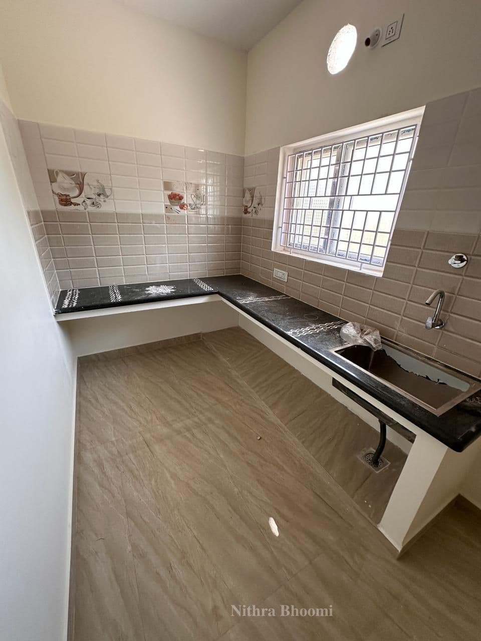 Apartment Property in Moolakazhani, Nandivaram Guduvancheri