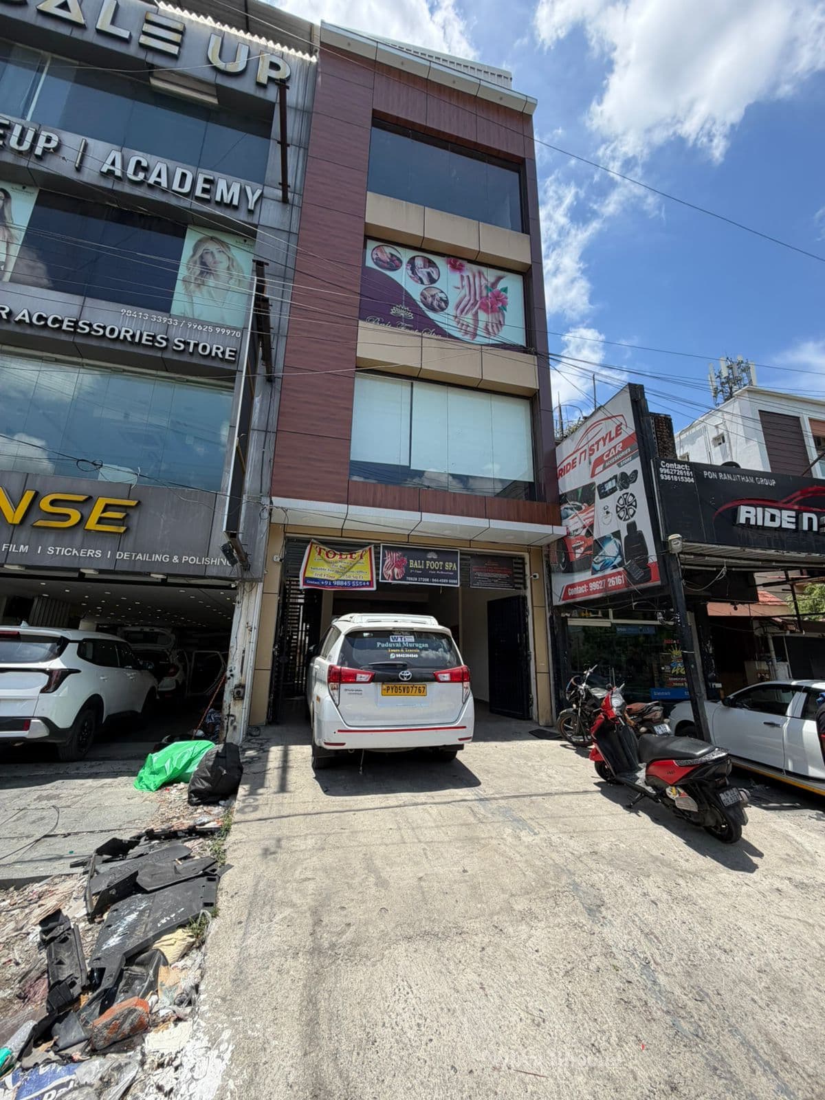 Office Property in Pazhavanthangal, Chennai